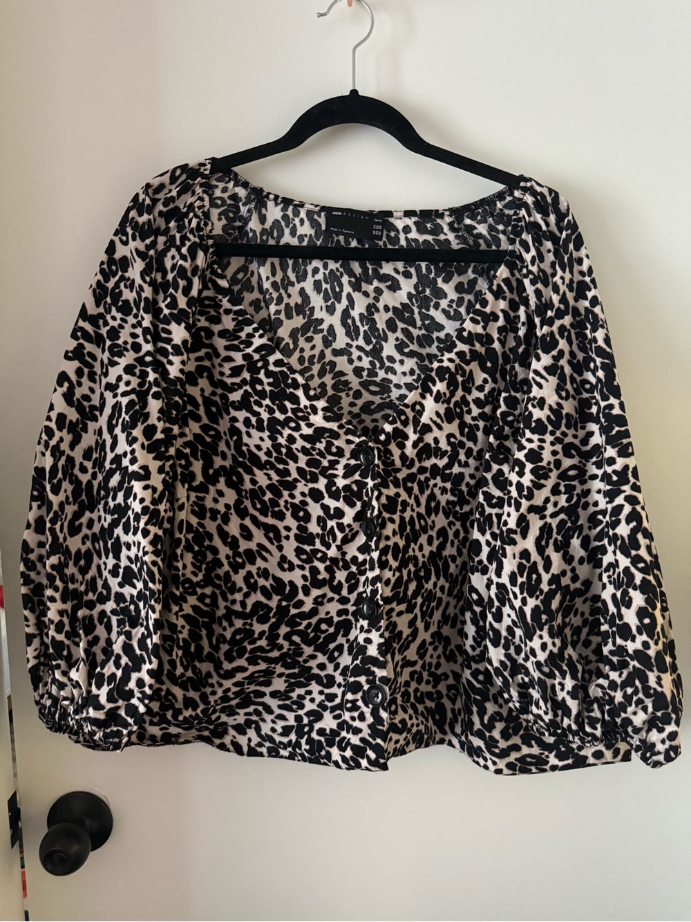 ASOS curve leopard print cropped blouse